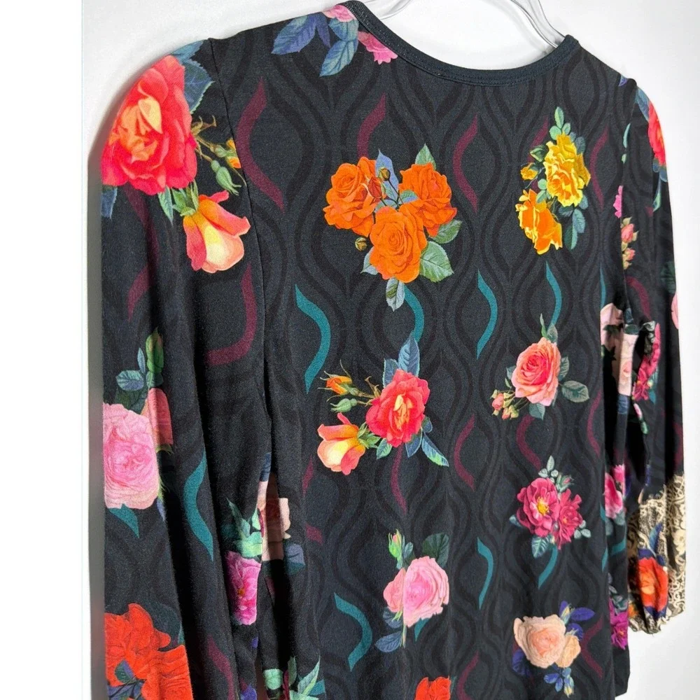 Johnny Was Floral Lace Cuff Long Sleeve Top Black Rose Geometric M18223-6 XS